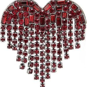 Charming Heart Shaped Brooch with Tassel for Any Occasion